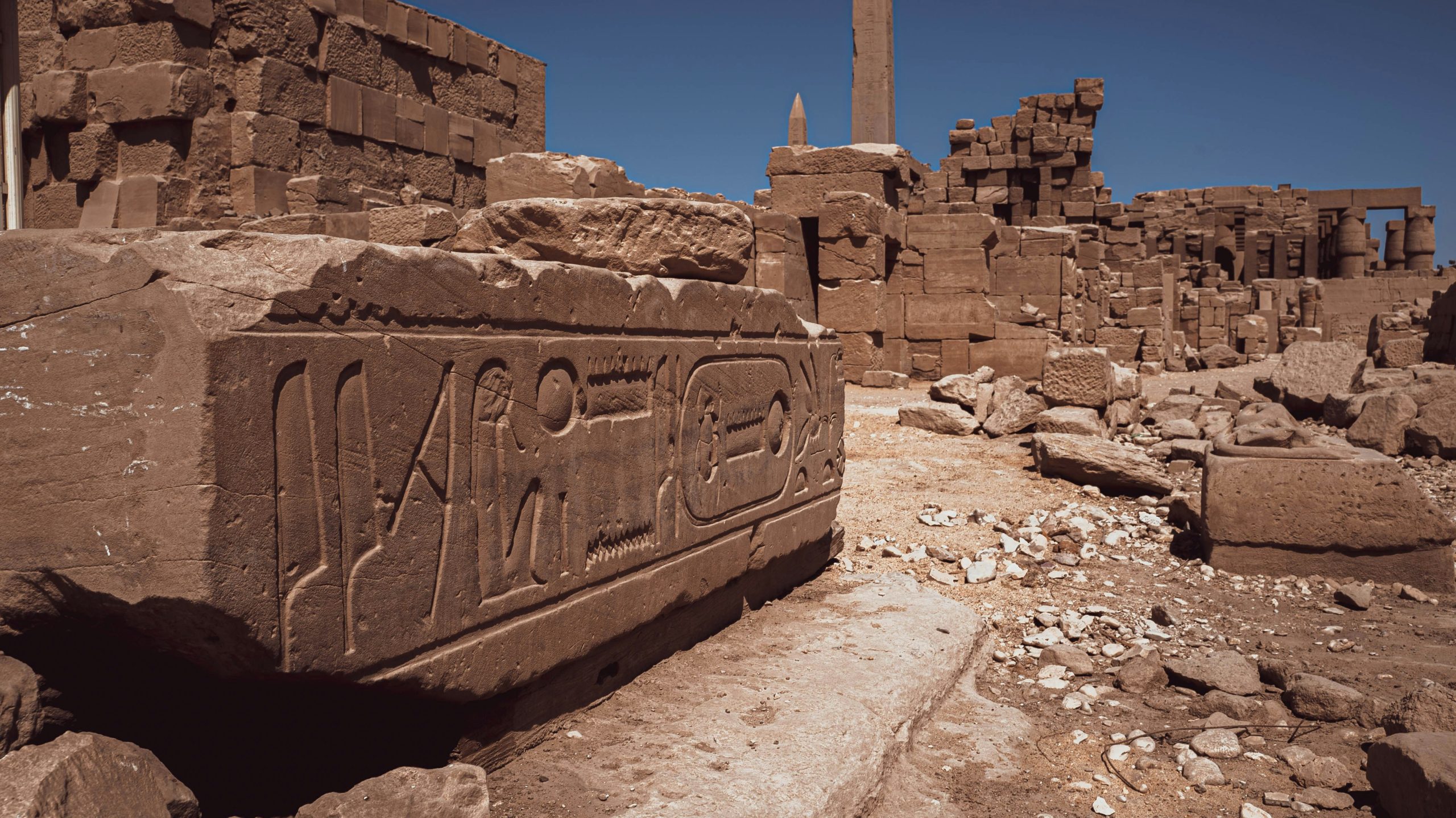 explore the ancient wonders of luxor temples and uncover the rich history of this iconic archaeological site in egypt.